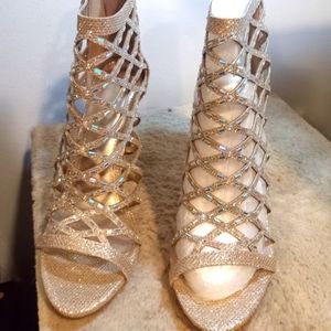 An open high heel shoes new